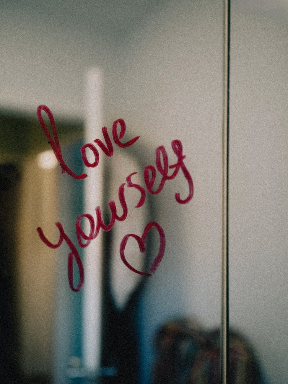 Choosing Self-Love This Valentine’s Day: A Guide to Single Life, Healing & Intentional Living