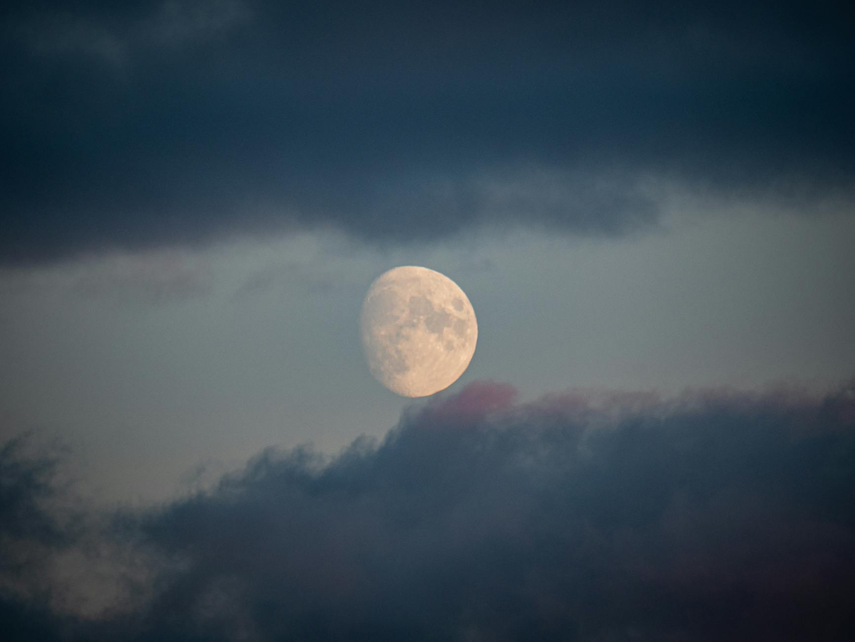 How to Work with the Moon Phases to Set Intentions and Protect Your Energy